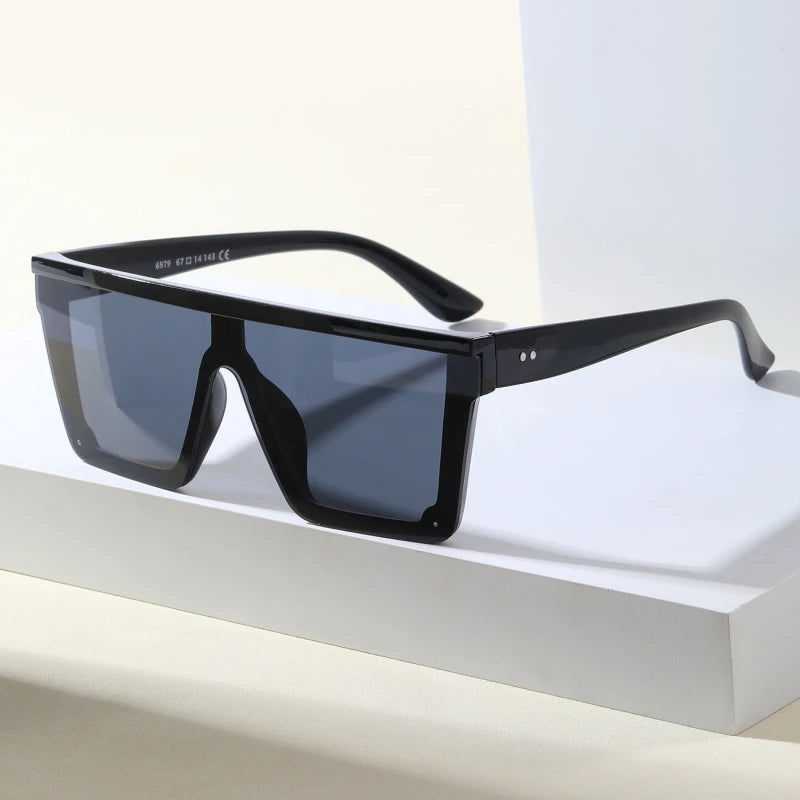 European and American Trendy Large Frame One-piece Sunglasses 2024 New Men and Women Street Photography Driving Sunglasses Retro